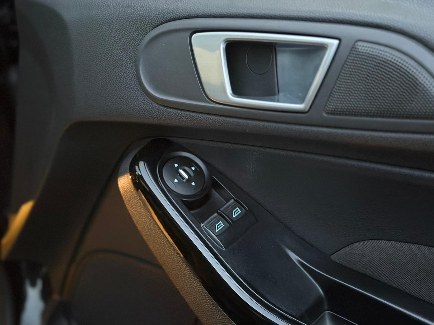 Used Ford Fiesta 2014 for sale - 76706988: Photo 12