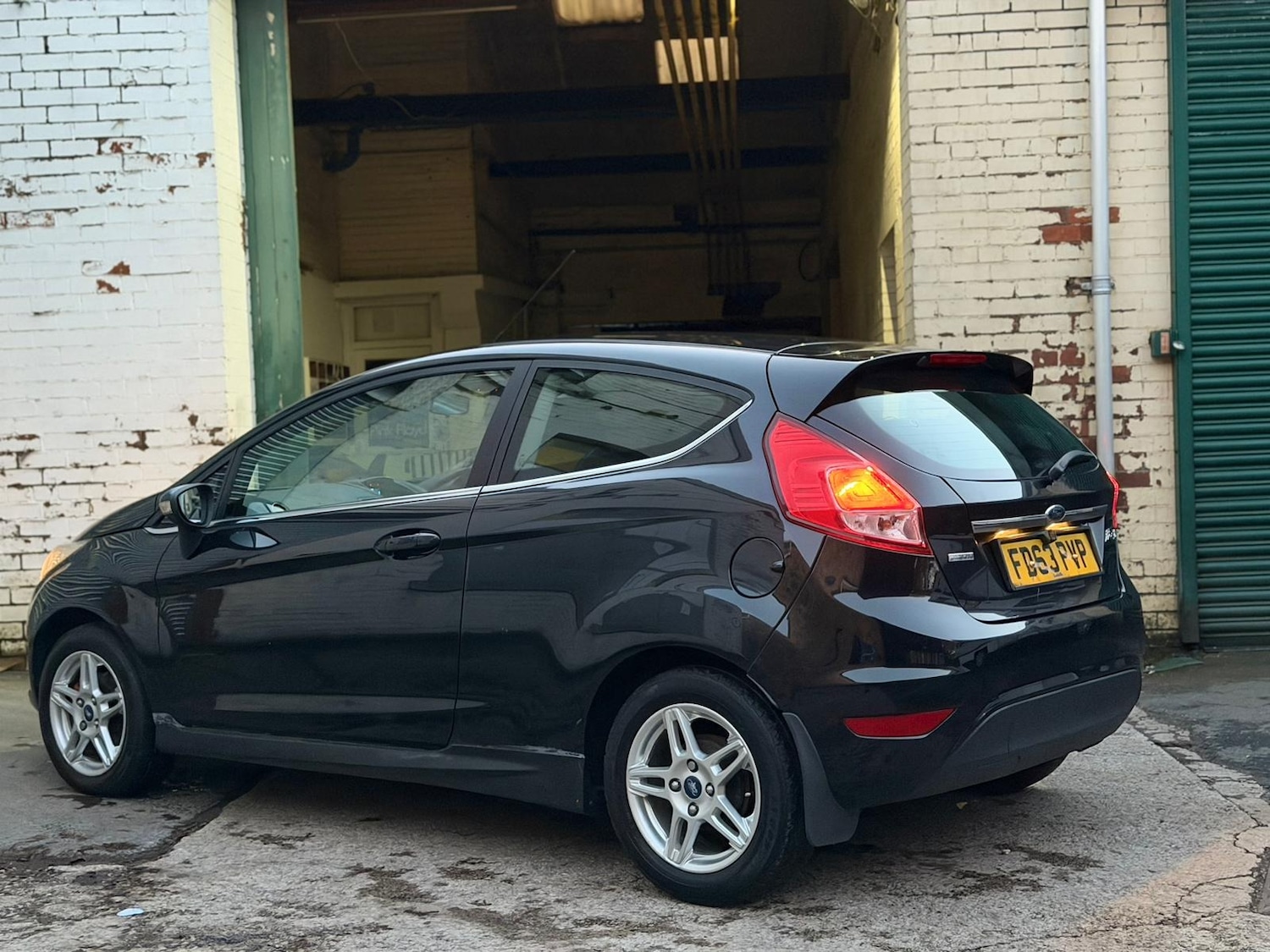 Used Ford Fiesta 2014 for sale - 76706988: Photo 2