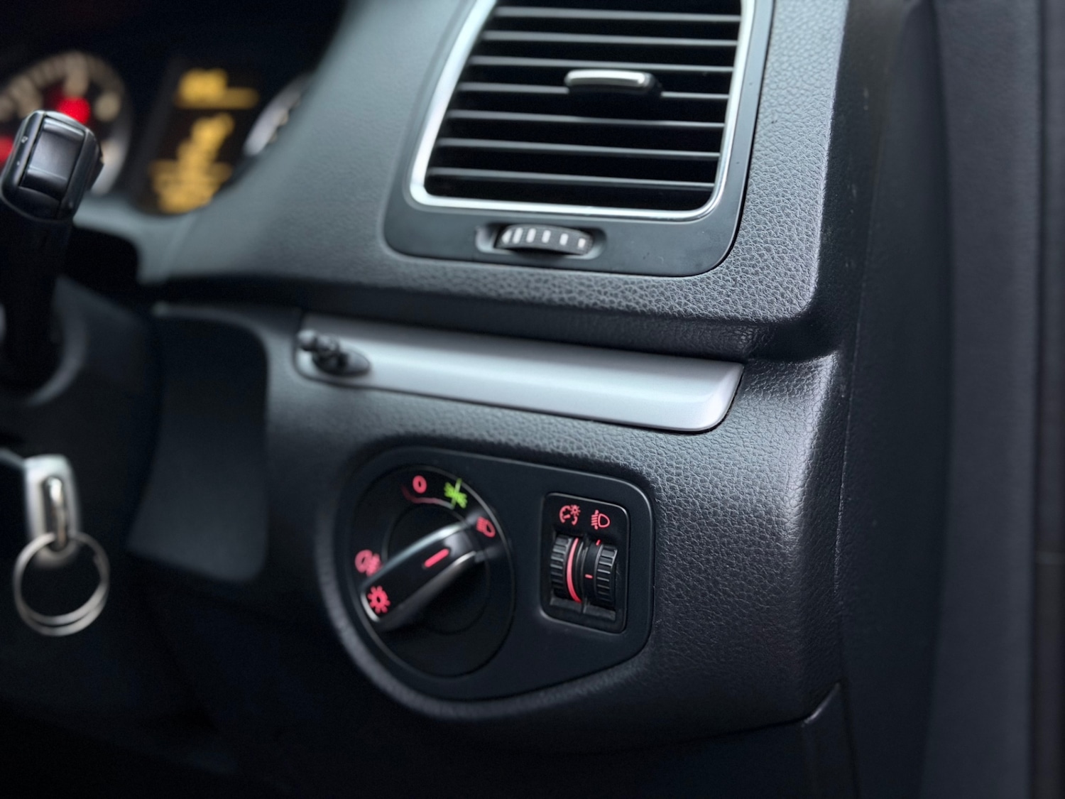 Used Volkswagen Sharan 2014 for sale - 77801941: Photo 13