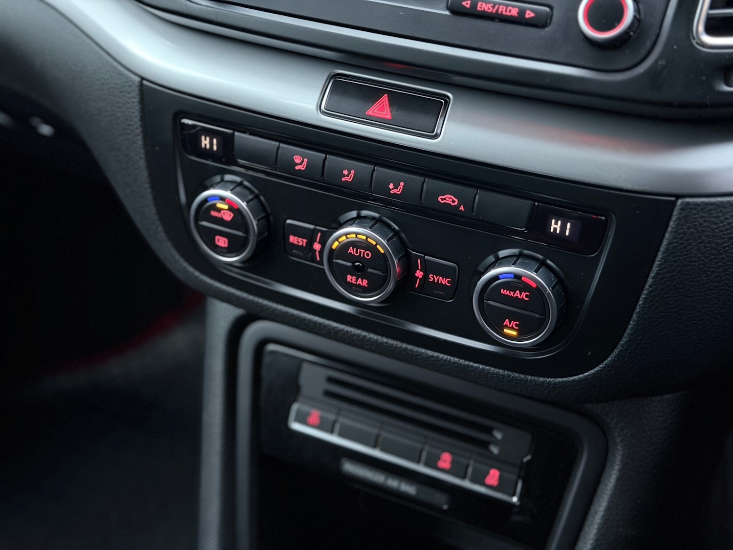 Used Volkswagen Sharan 2014 for sale - 77801941: Photo 17