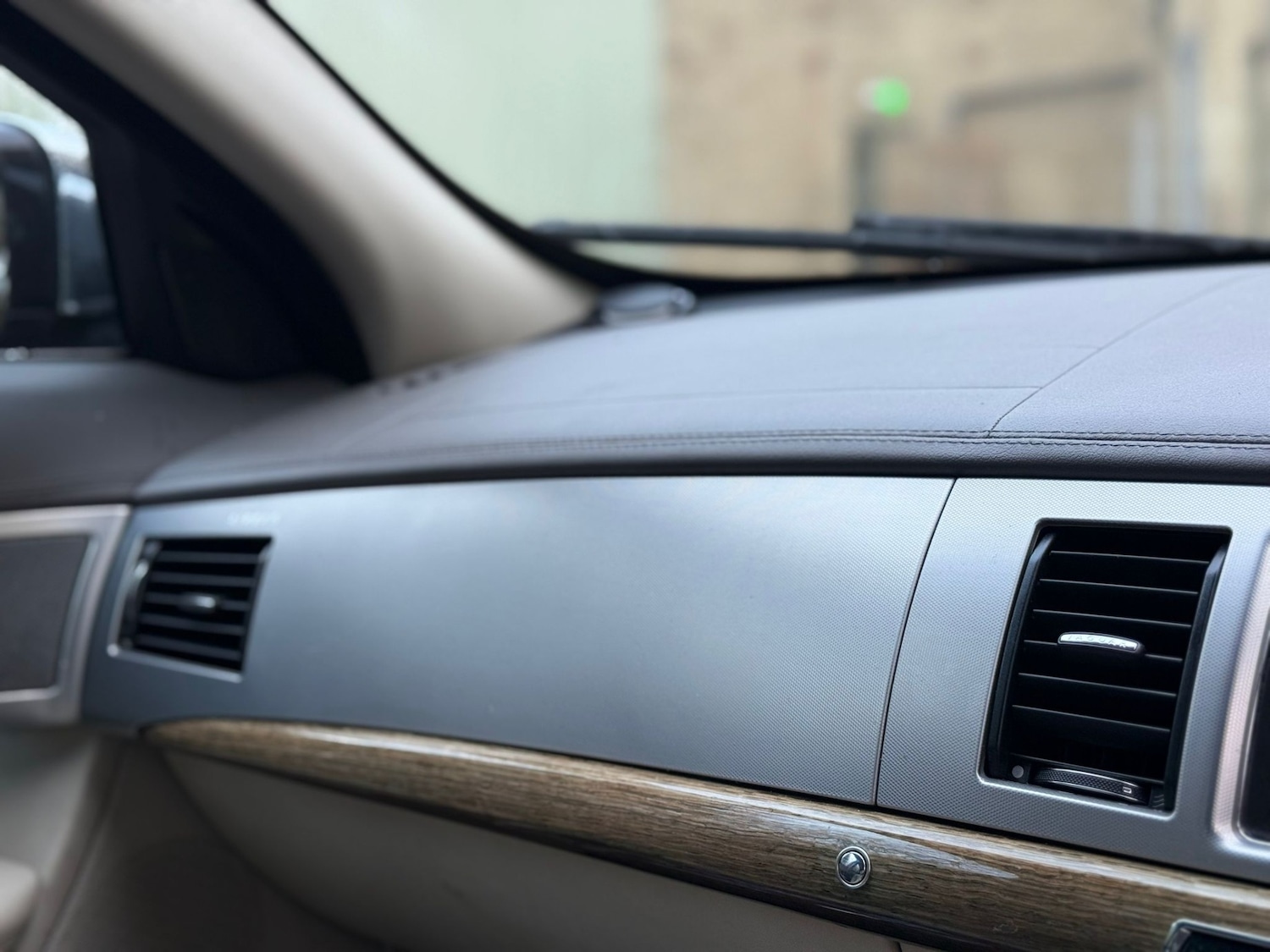 Used Jaguar XF 2013 for sale - 76570837: Photo 18