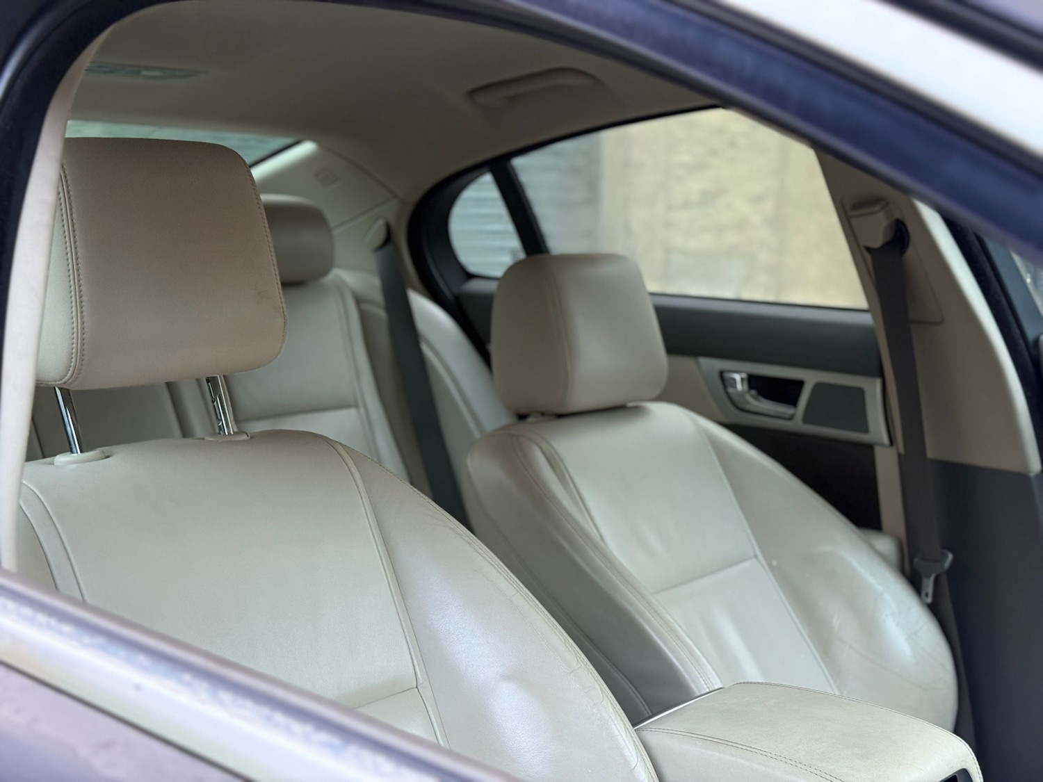 Used Jaguar XF 2013 for sale - 76570837: Photo 8