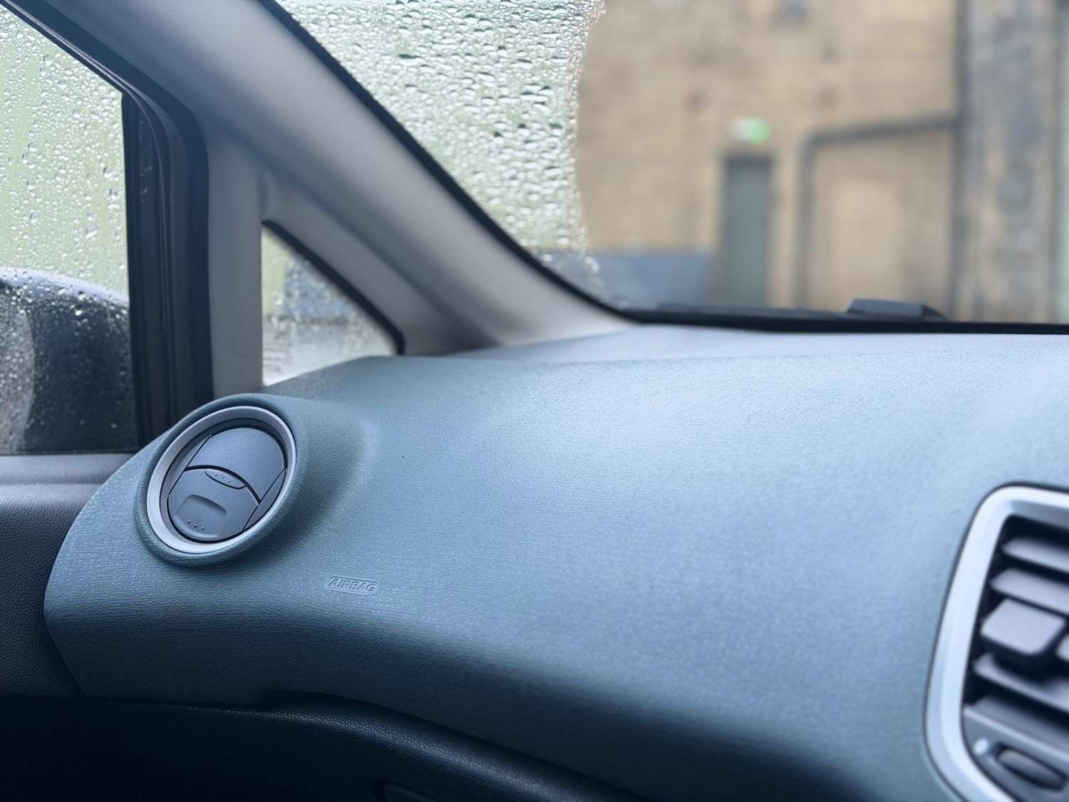 Used Ford Fiesta 2011 for sale - 77300360: Photo 15