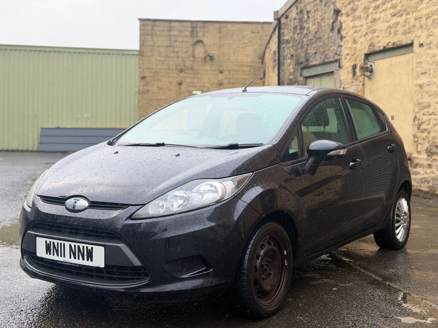Used Ford Fiesta 2011 for sale - 77300360: Photo 2