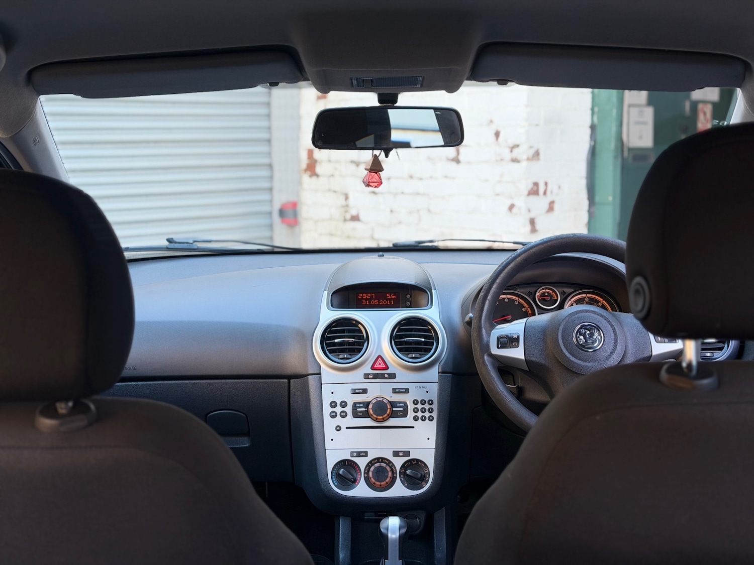 Used Vauxhall Corsa 2011 for sale - 77137925: Photo 10