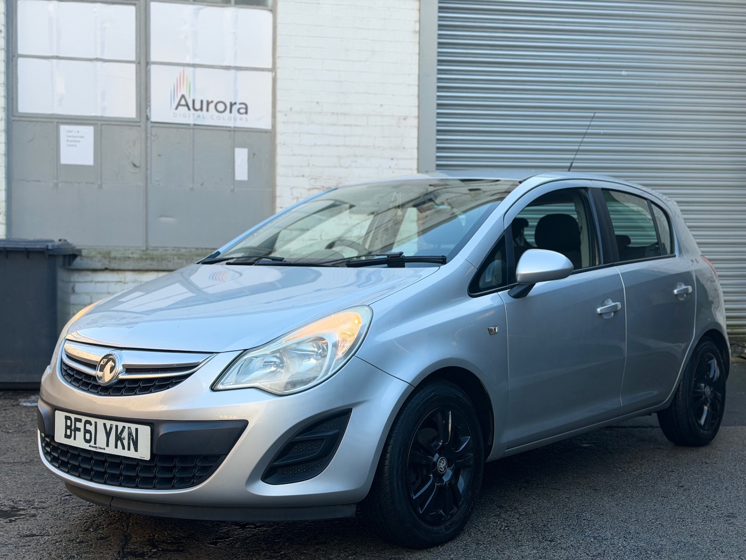 Used Vauxhall Corsa 2011 for sale - 77137925: Photo 3