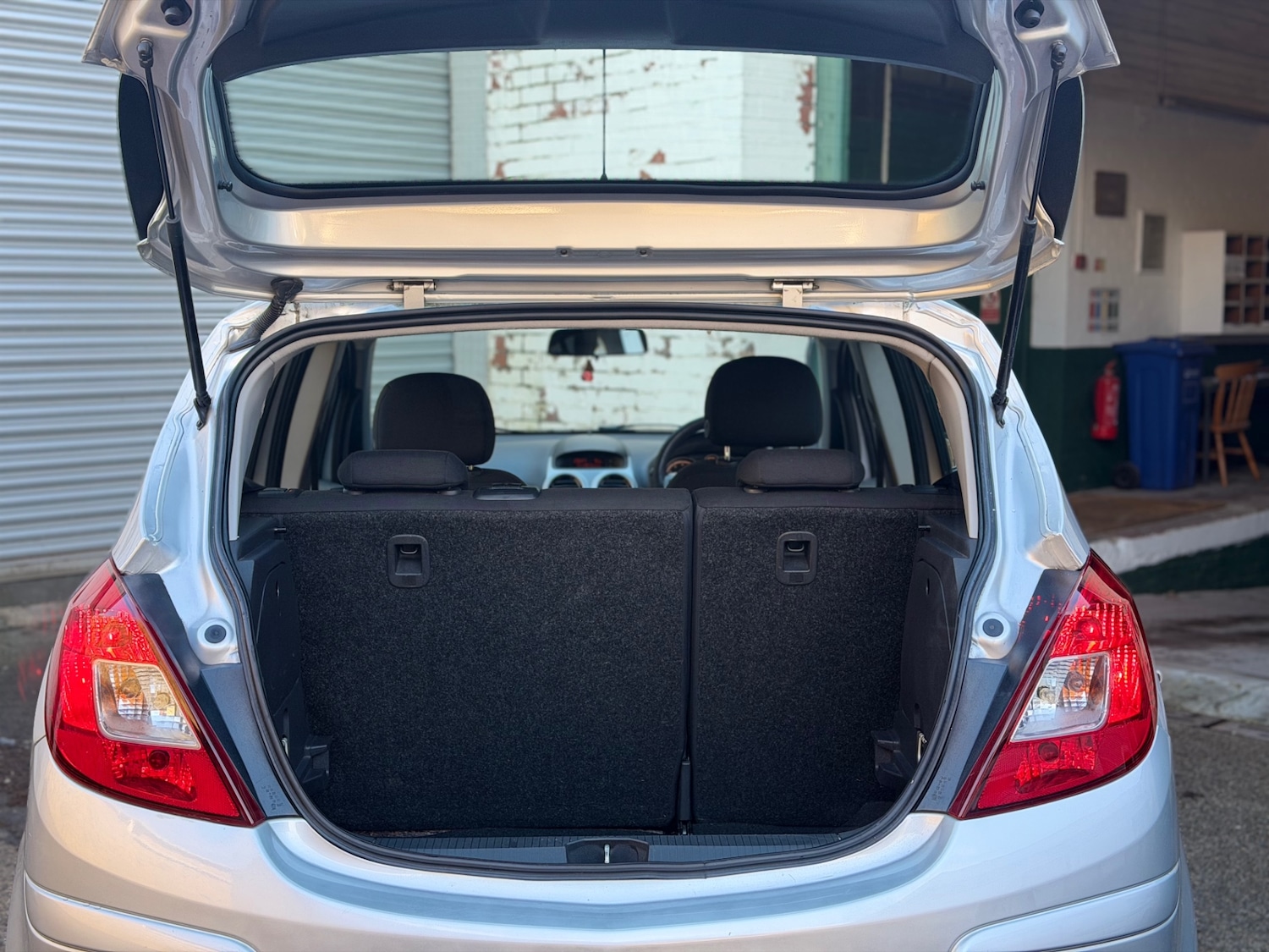 Used Vauxhall Corsa 2011 for sale - 77137925: Photo 7