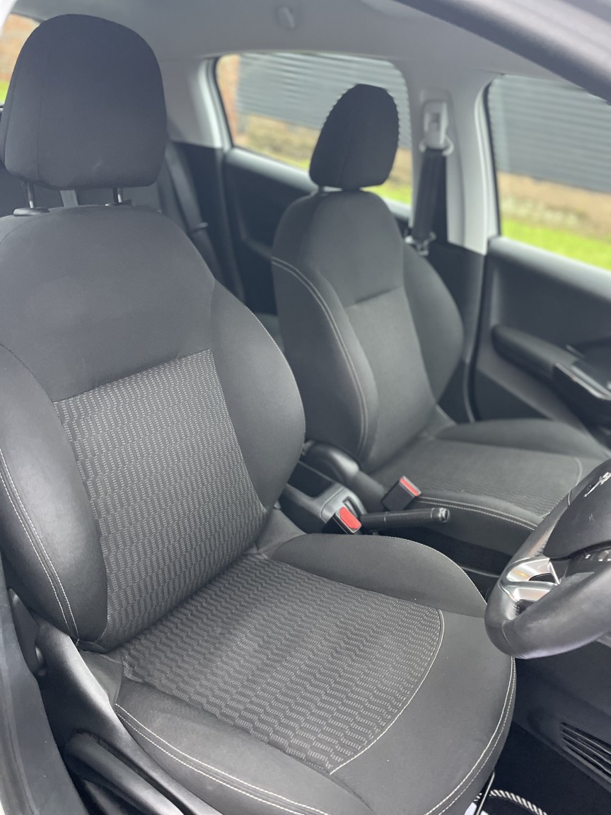 Used Peugeot 208 2016 for sale - 76940075: Photo 8