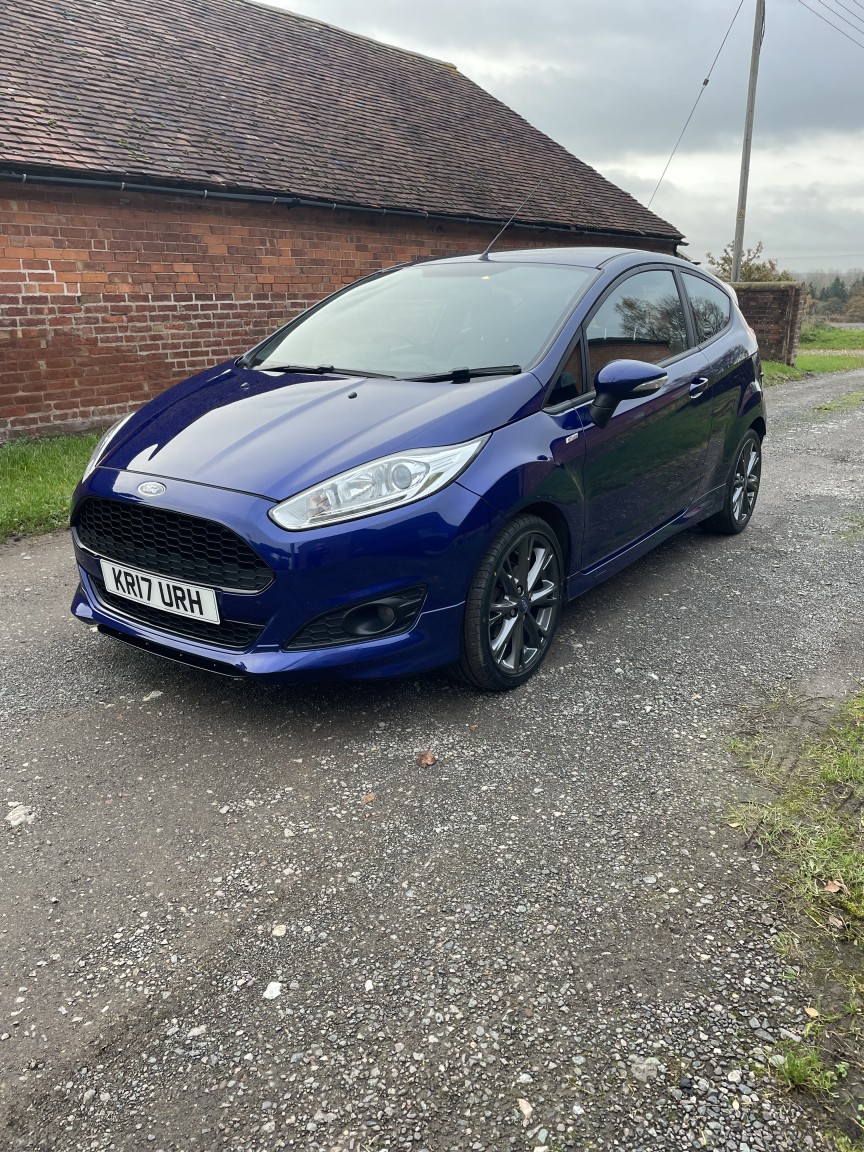 Used Ford Fiesta 2017 for sale - 76527354: Photo 1