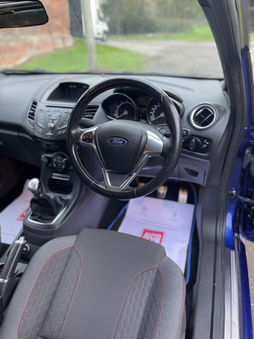 Used Ford Fiesta 2017 for sale - 76527354: Photo 13