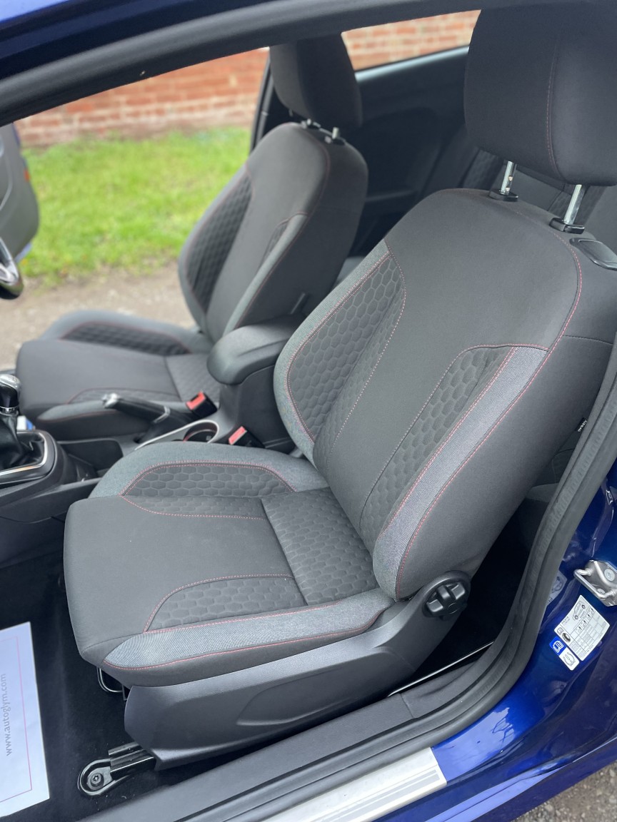 Used Ford Fiesta 2017 for sale - 76527354: Photo 19