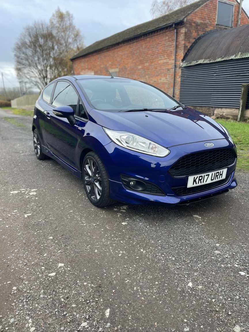 Used Ford Fiesta 2017 for sale - 76527354: Photo 3