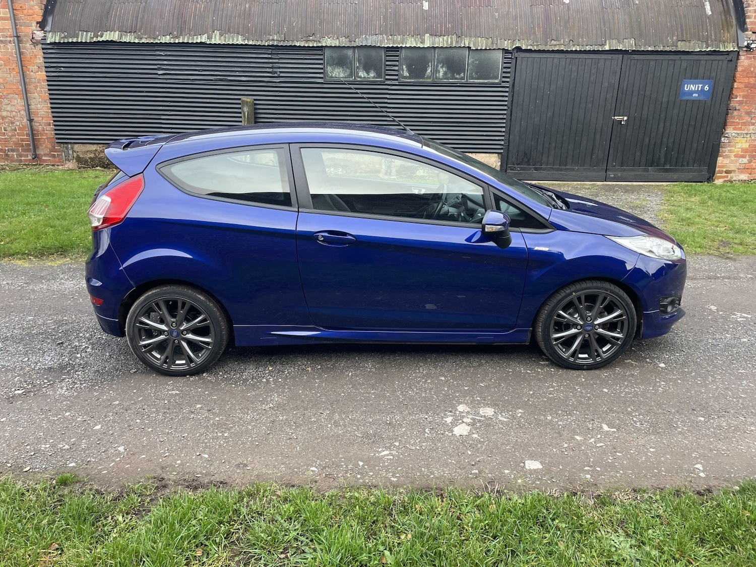 Used Ford Fiesta 2017 for sale - 76527354: Photo 7