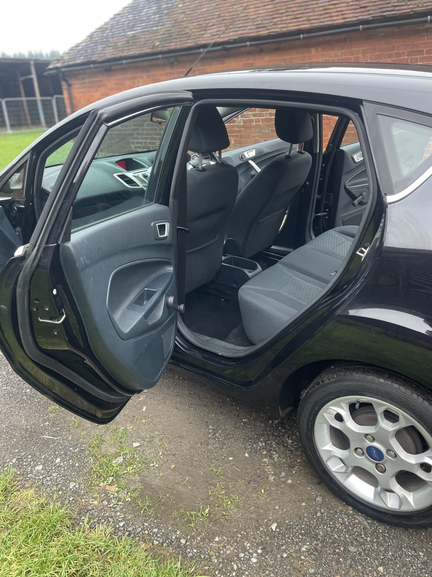 Used Ford Fiesta 2012 for sale - 77023160: Photo 21