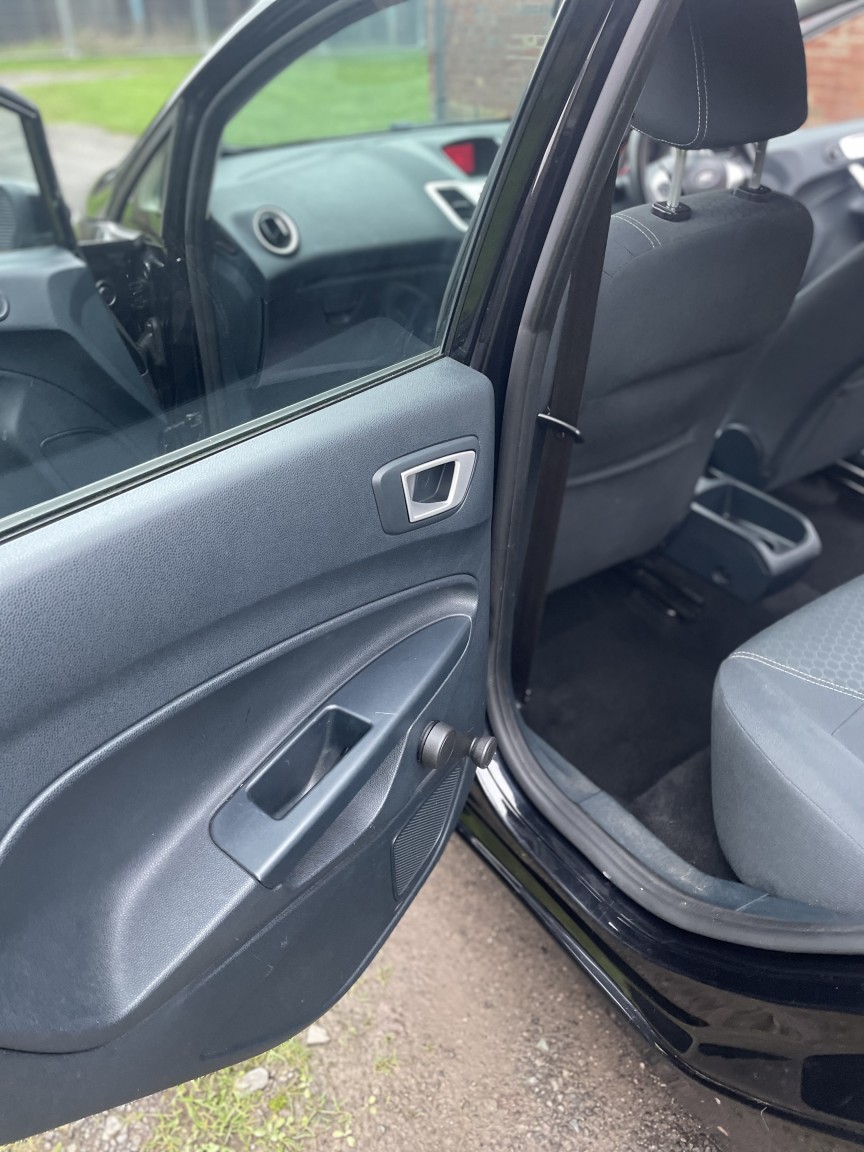 Used Ford Fiesta 2012 for sale - 77023160: Photo 22