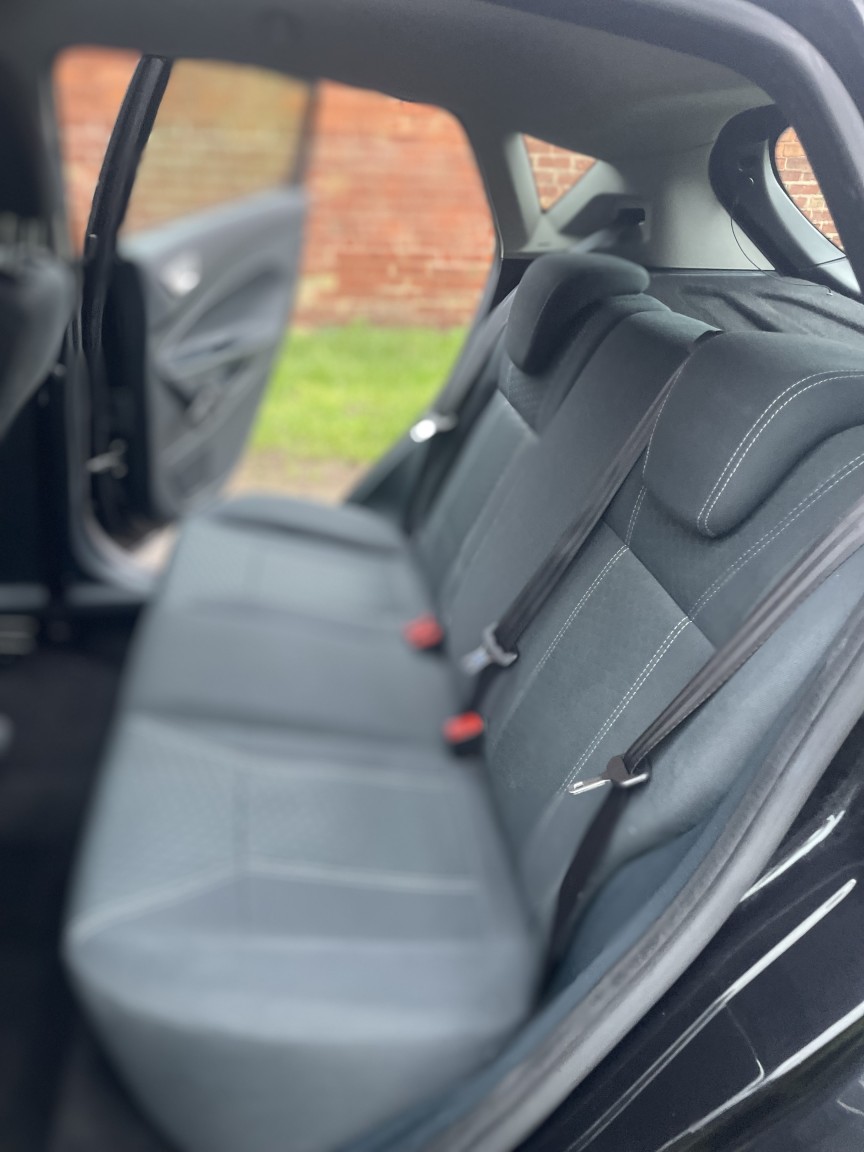 Used Ford Fiesta 2012 for sale - 77023160: Photo 24