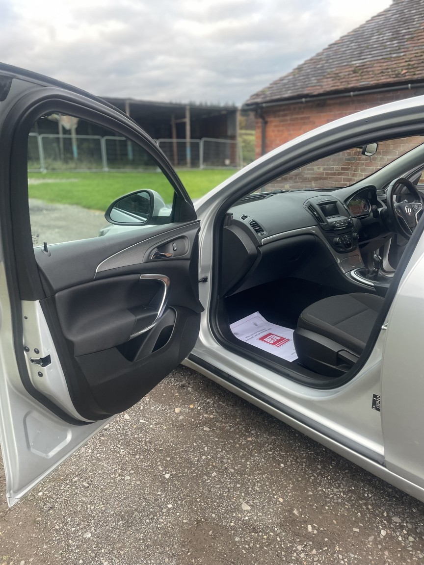 Used Vauxhall Insignia 2015 for sale - 76598730: Photo 12