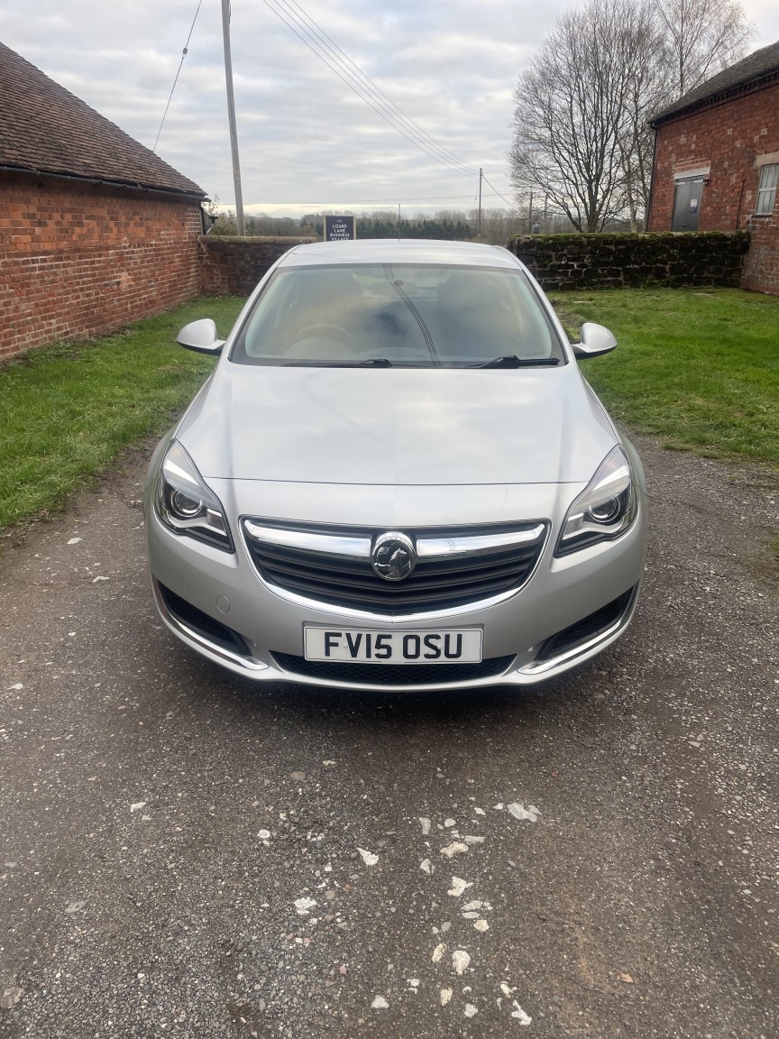 Used Vauxhall Insignia 2015 for sale - 76598730: Photo 2