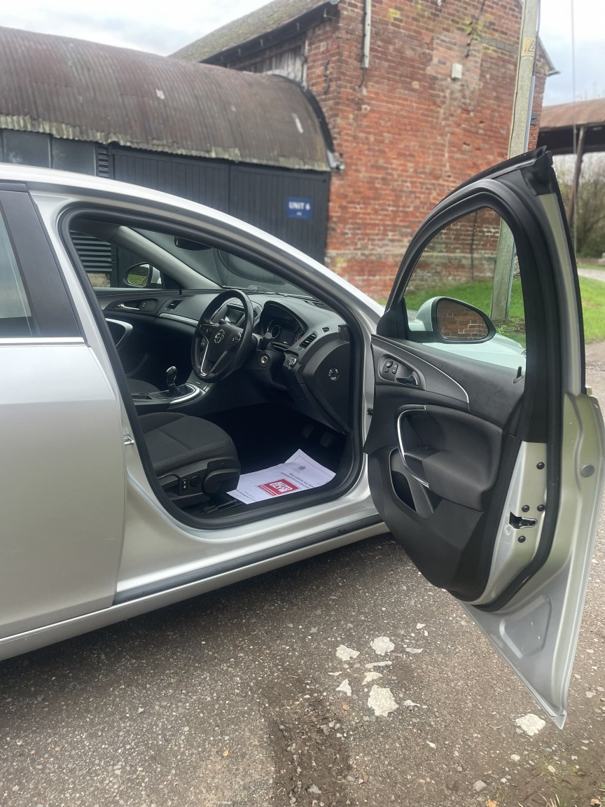 Used Vauxhall Insignia 2015 for sale - 76598730: Photo 8