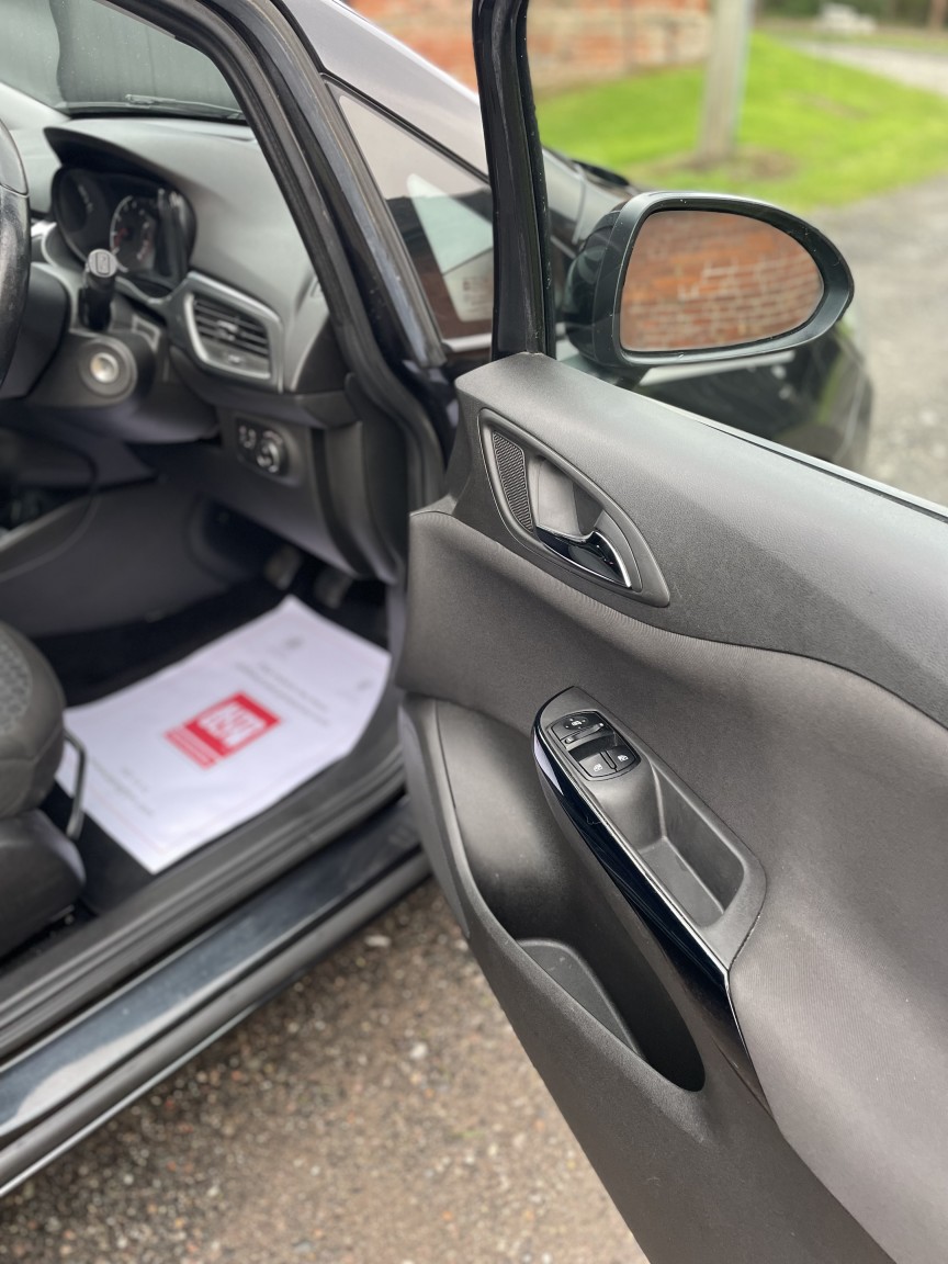 Used Vauxhall Corsa 2015 for sale - 76436383: Photo 11