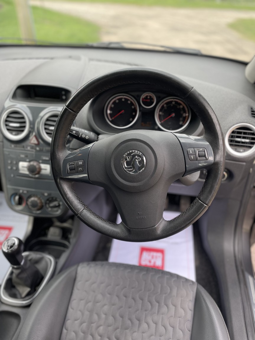 Used Vauxhall Corsa 2012 for sale - 77997200: Photo 11