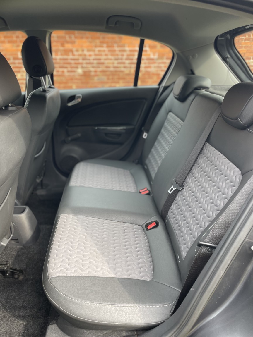 Used Vauxhall Corsa 2012 for sale - 77997200: Photo 18