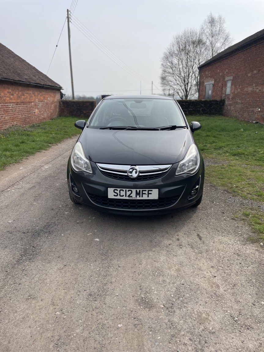 Used Vauxhall Corsa 2012 for sale - 77997200: Photo 2