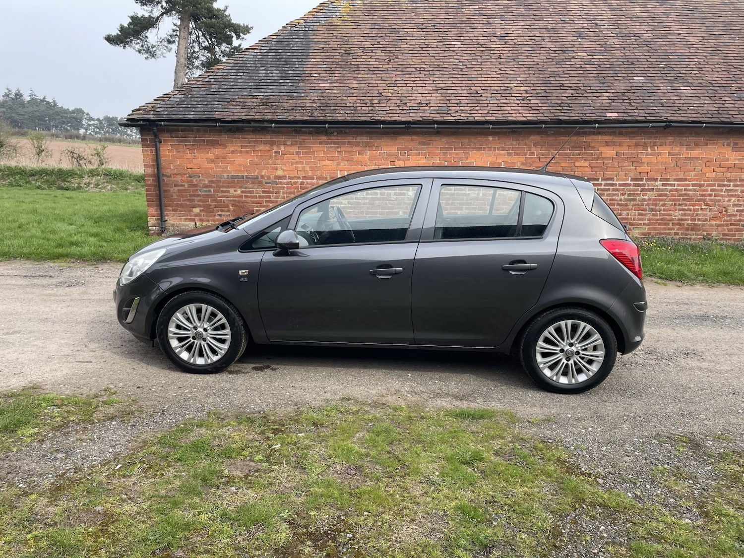 Used Vauxhall Corsa 2012 for sale - 77997200: Photo 7