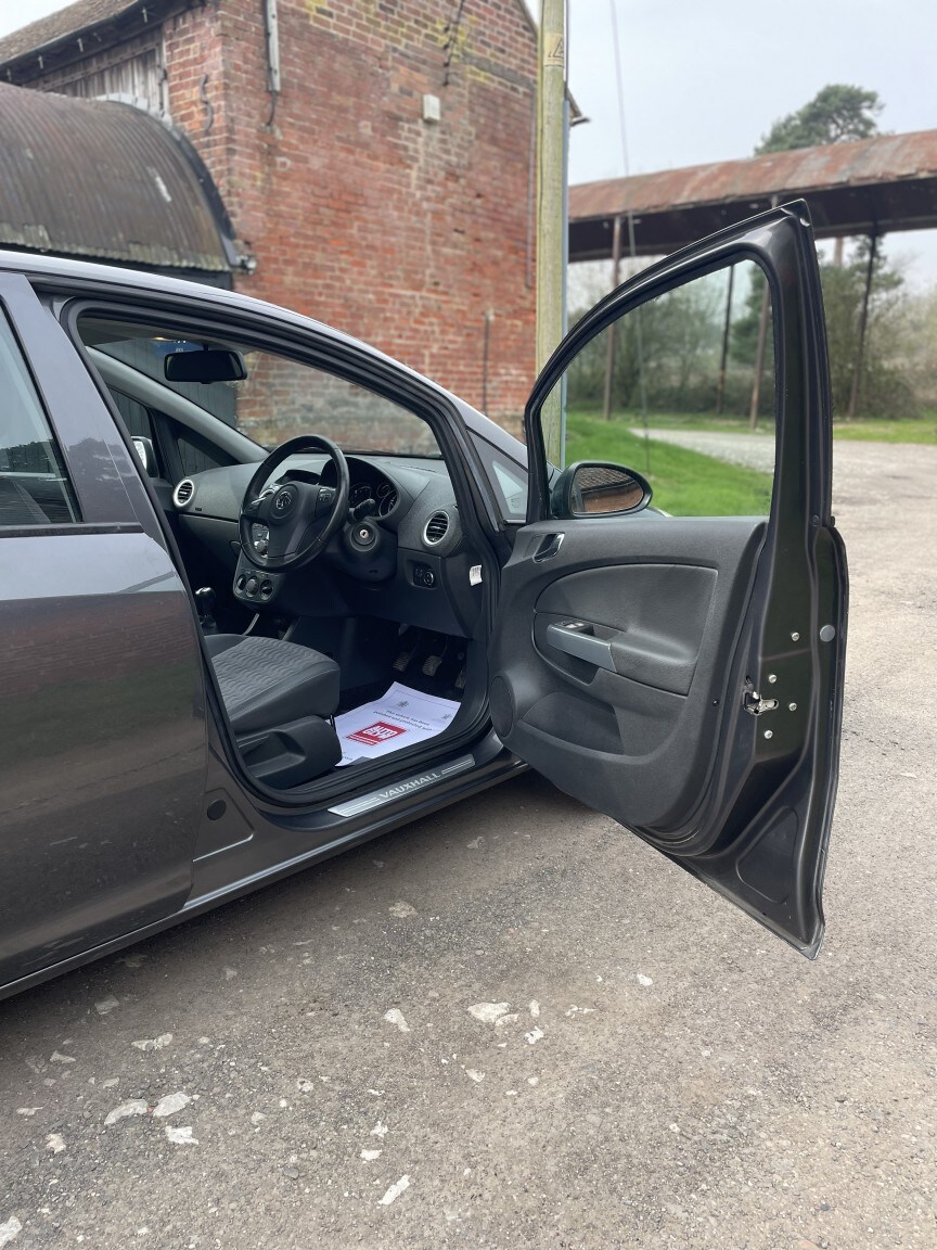 Used Vauxhall Corsa 2012 for sale - 77997200: Photo 8