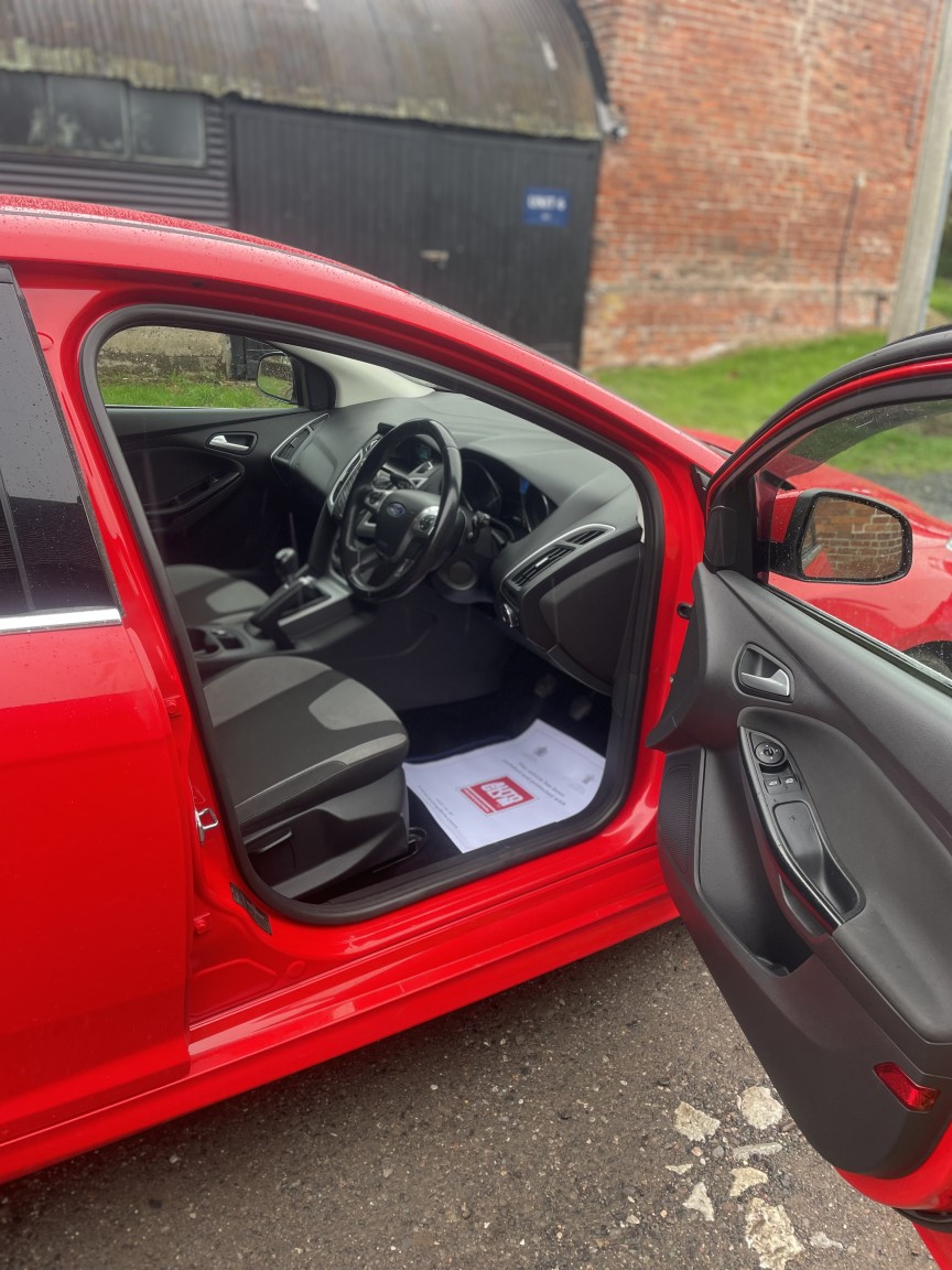 Used Ford Focus 2014 for sale - 76382470: Photo 10