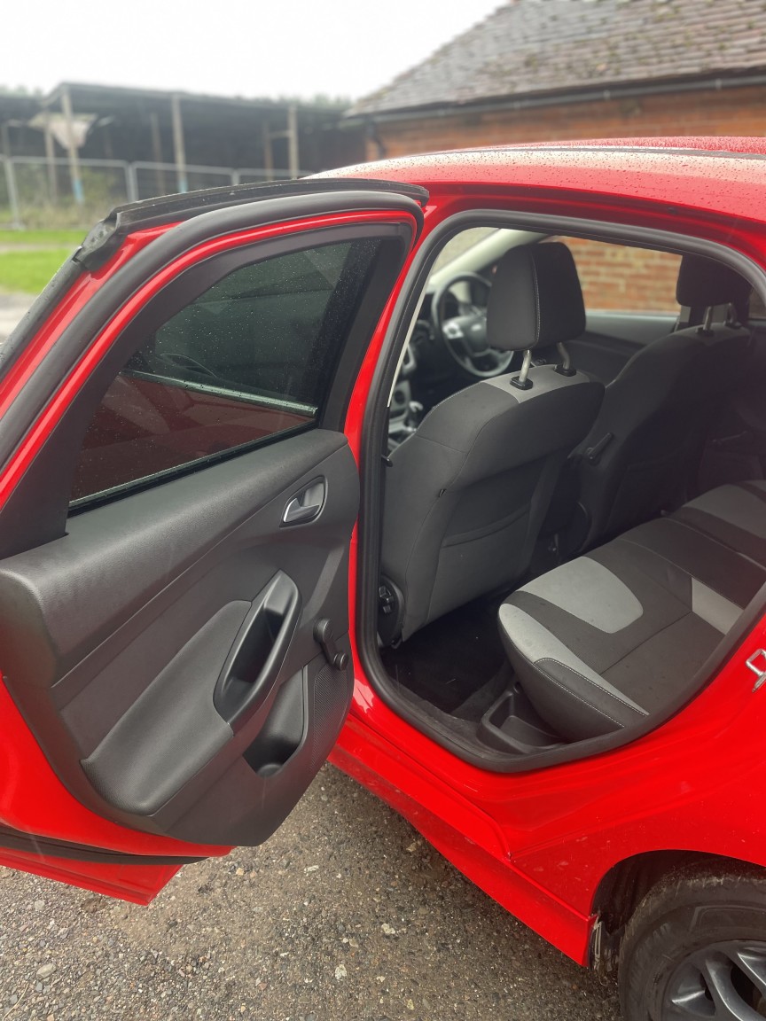 Used Ford Focus 2014 for sale - 76382470: Photo 21