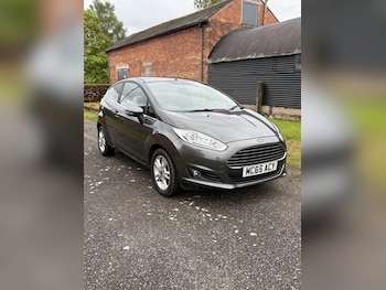 Used Ford Fiesta 2015 for sale - 78610897: Photo