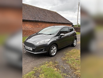 Used Ford Fiesta 2015 for sale - 78610897: Photo