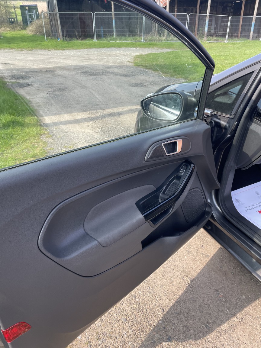 Used Ford Fiesta 2015 for sale - 77979954: Photo 17