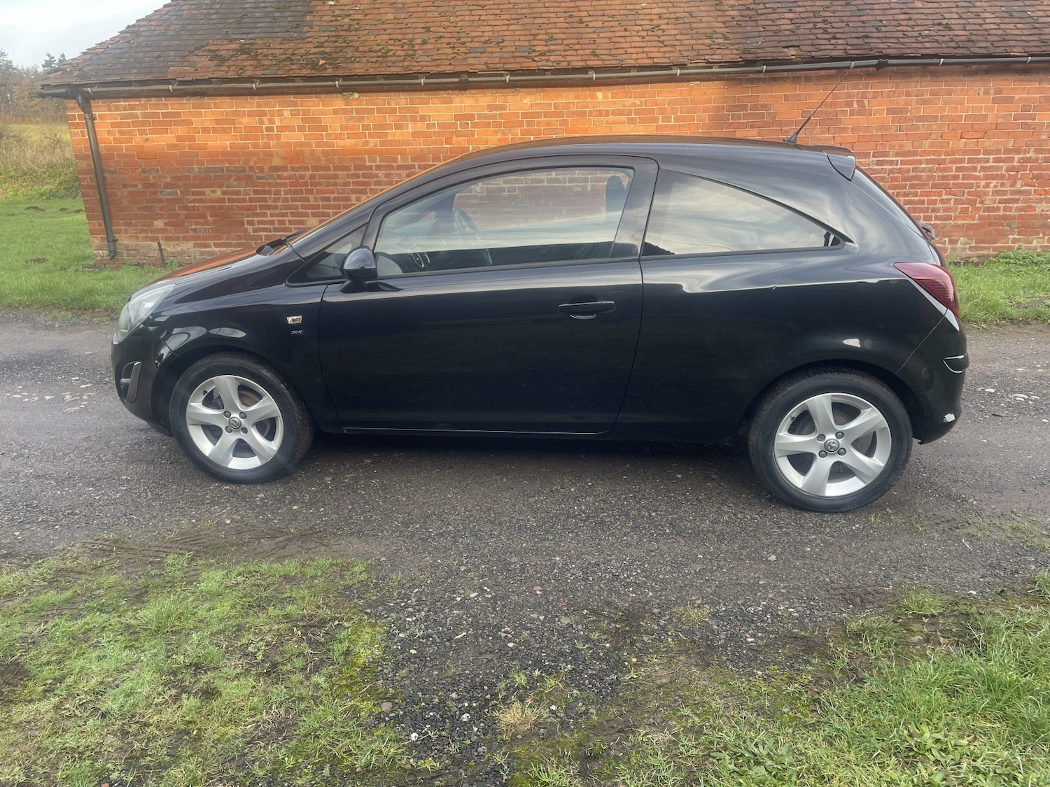 Used Vauxhall Corsa 2013 for sale - 76940073: Photo 5
