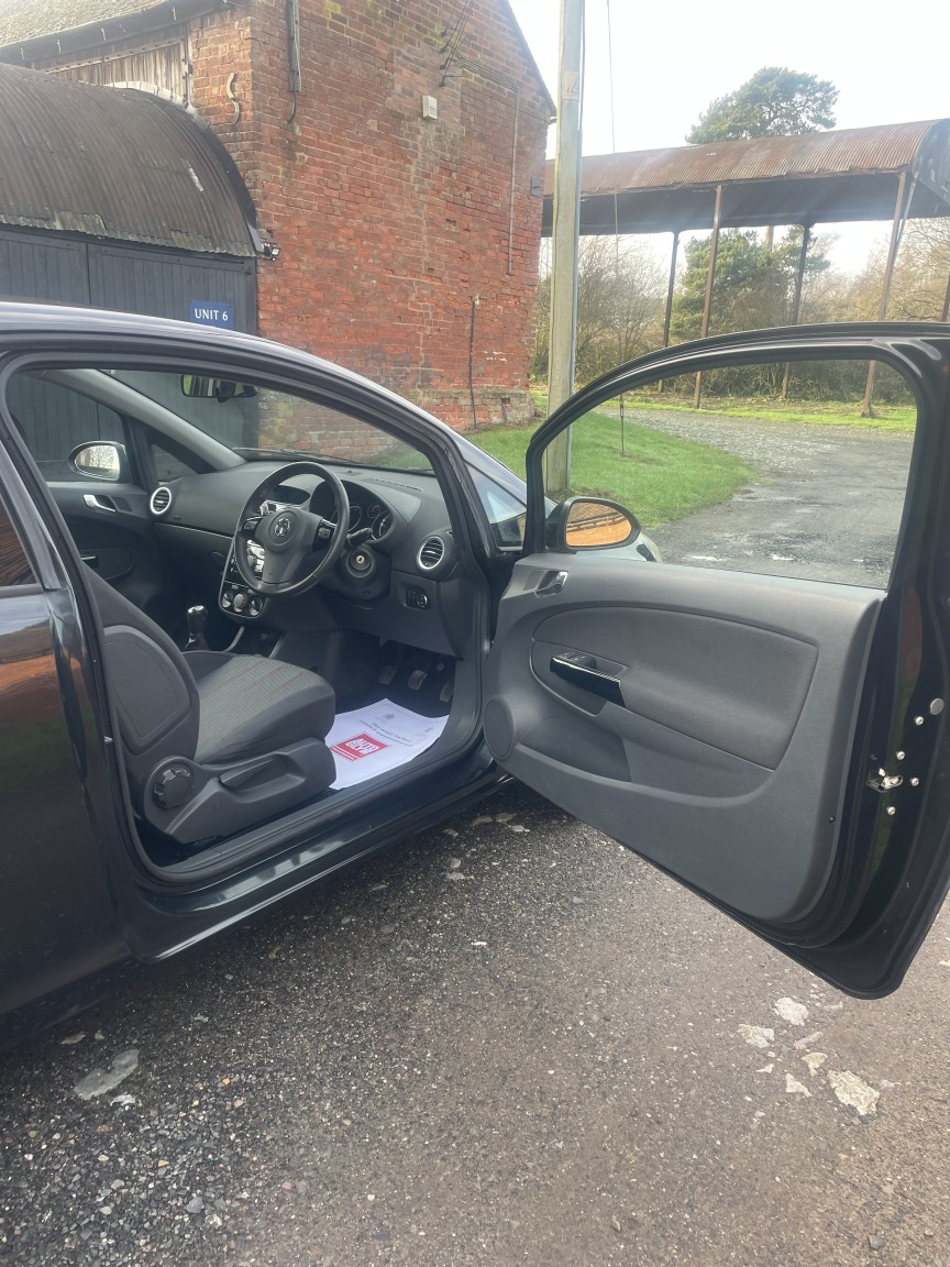 Used Vauxhall Corsa 2013 for sale - 76940073: Photo 9