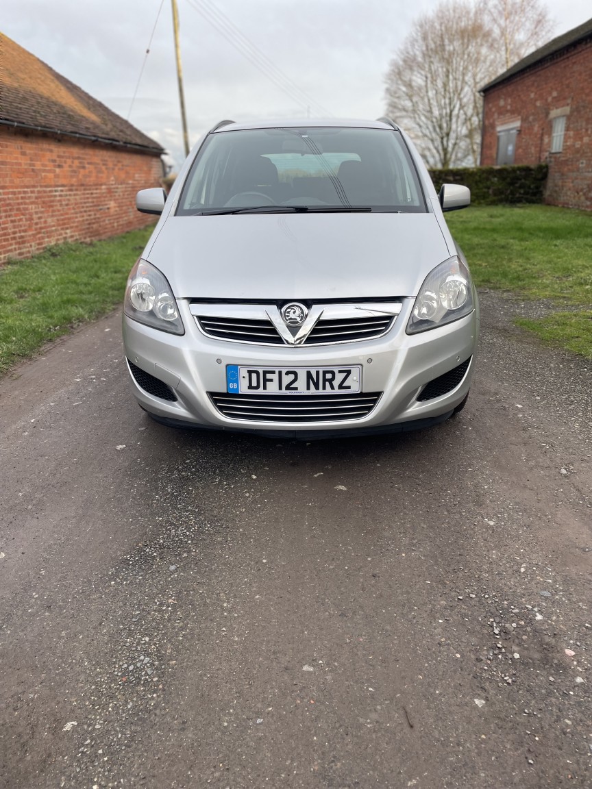 Used Vauxhall Zafira 2012 for sale - 77487240: Photo 2
