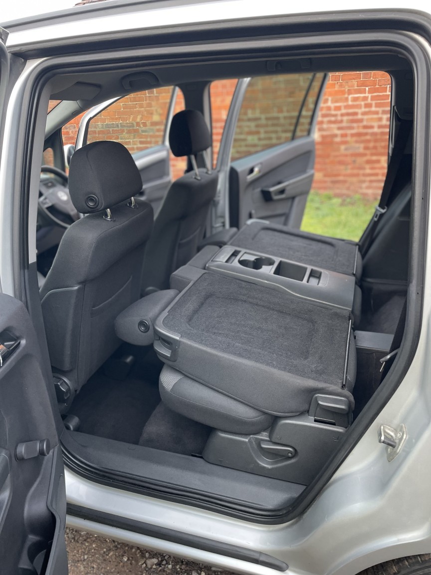 Used Vauxhall Zafira 2012 for sale - 77487240: Photo 28