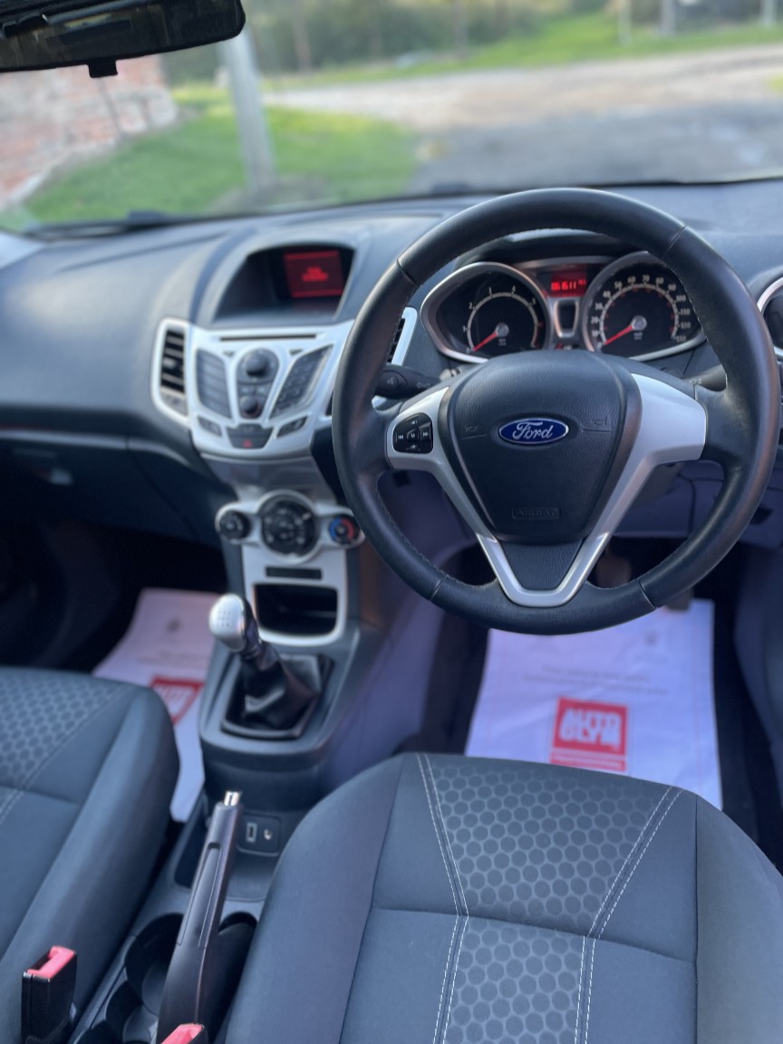 Used Ford Fiesta 2012 for sale - 76378999: Photo 13