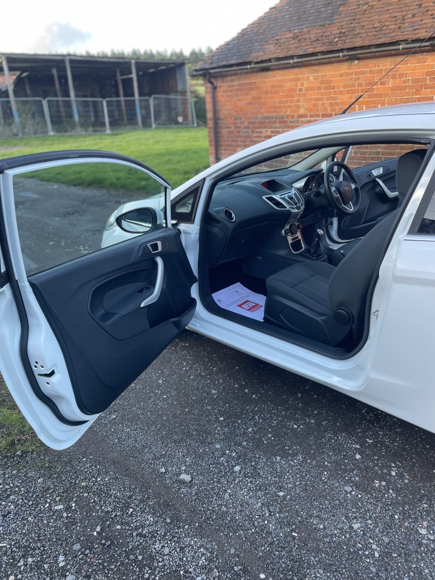 Used Ford Fiesta 2012 for sale - 76378999: Photo 14