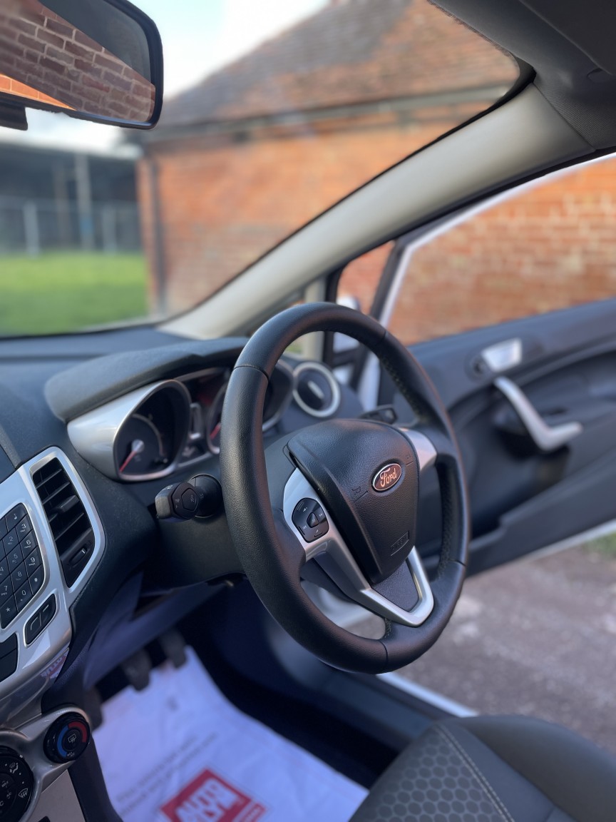 Used Ford Fiesta 2012 for sale - 76378999: Photo 21