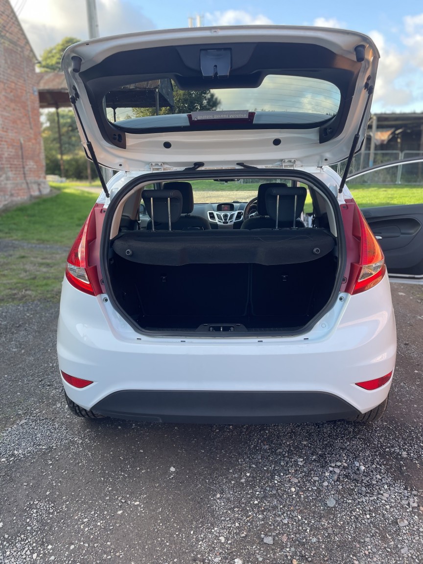 Used Ford Fiesta 2012 for sale - 76378999: Photo 8