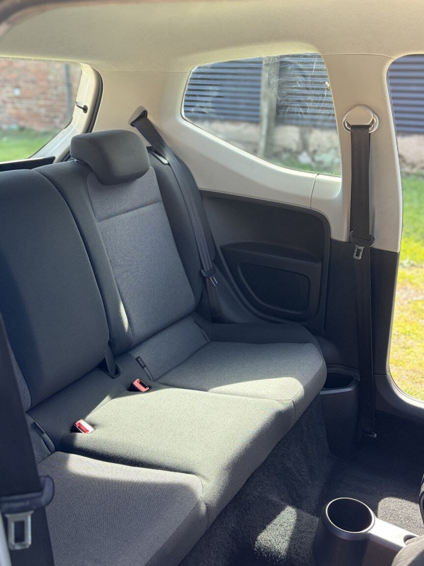 Used Volkswagen up! 2012 for sale - 78176143: Photo 18