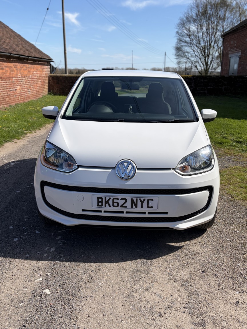 Used Volkswagen up! 2012 for sale - 78176143: Photo 2