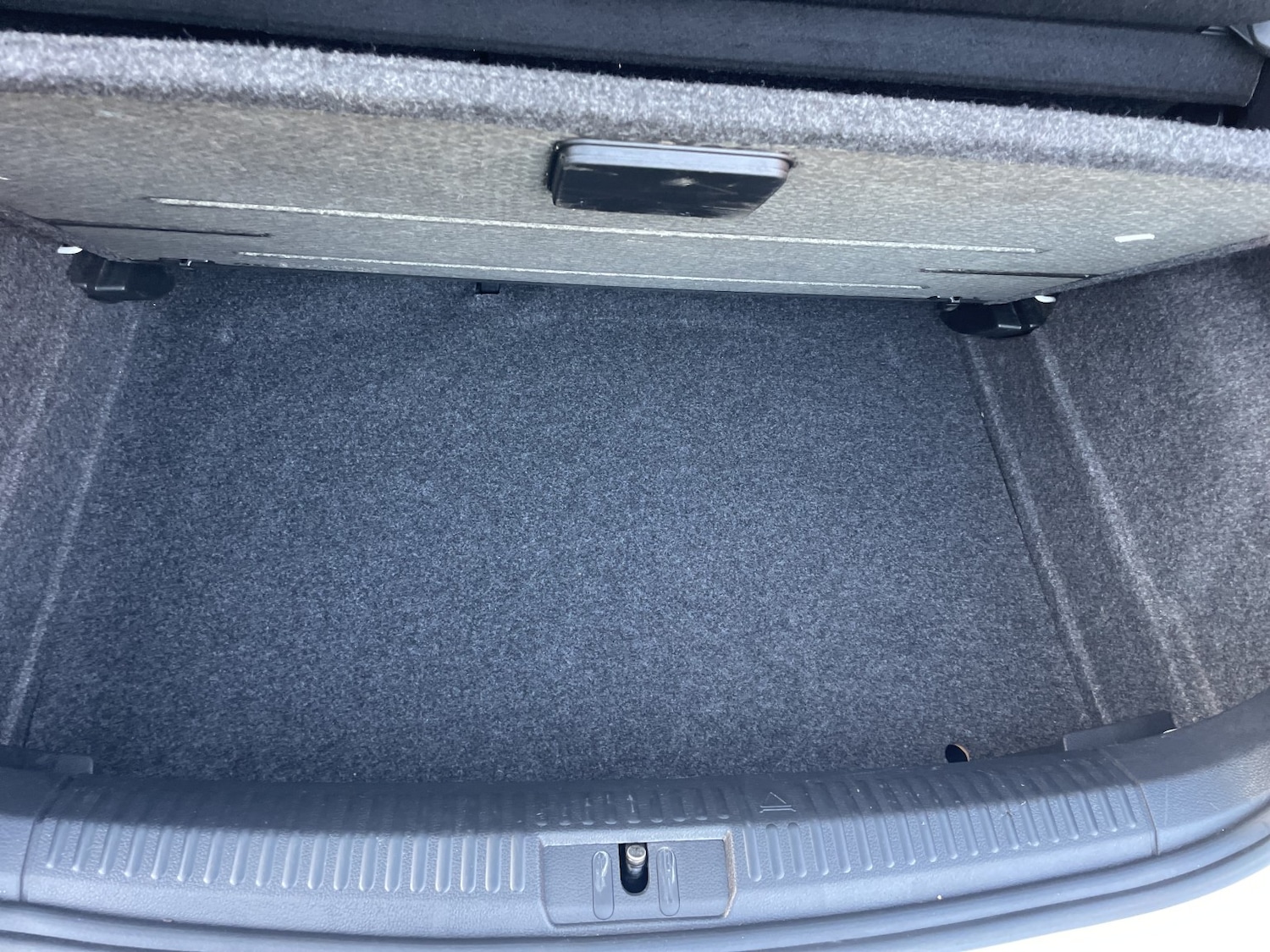 Used Volkswagen Polo 2014 for sale - 76446027: Photo 28