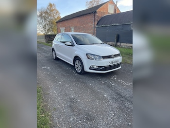 Used Volkswagen Polo 2014 for sale - 76446027: Photo