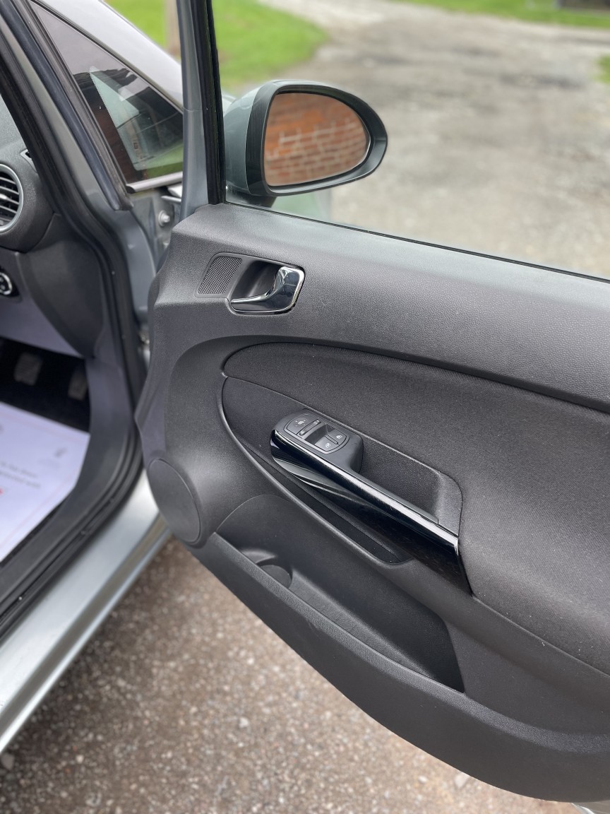 Used Vauxhall Corsa 2013 for sale - 76596598: Photo 10