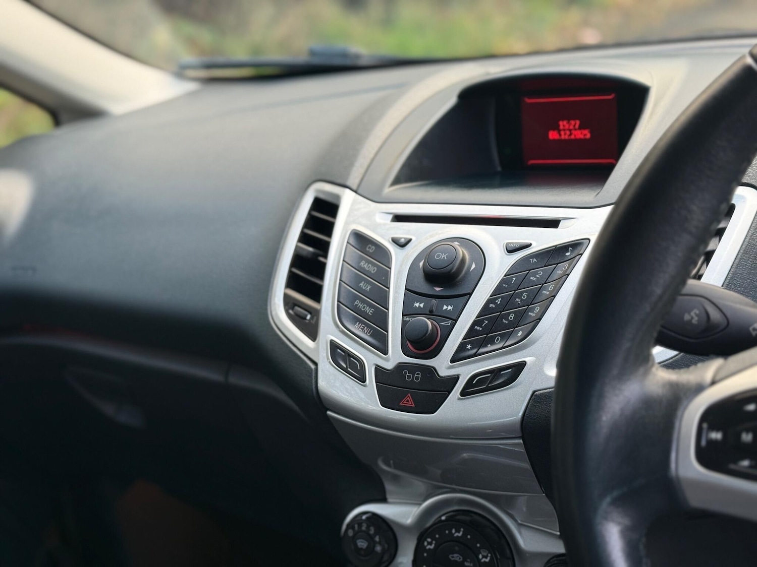 Used Ford Fiesta 2011 for sale - 76936389: Photo 6