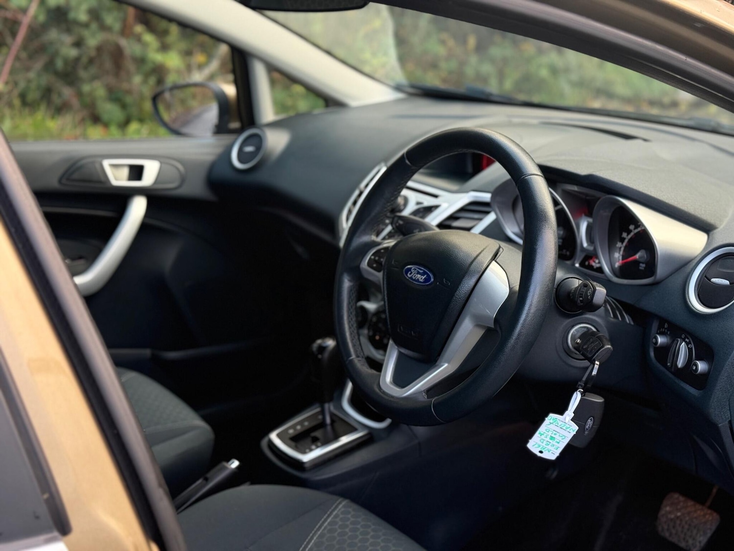 Used Ford Fiesta 2011 for sale - 76936389: Photo 7