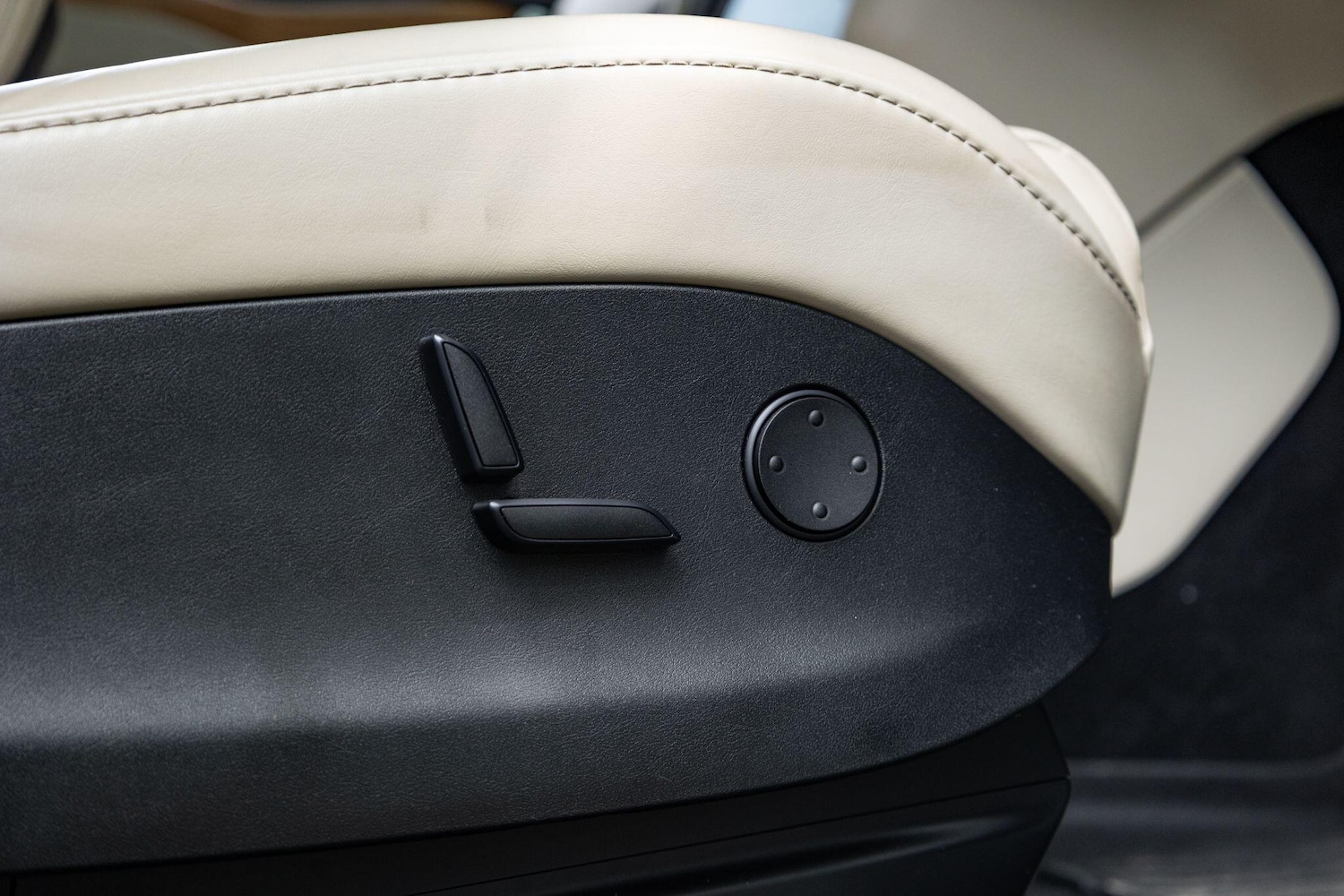 Used Tesla Model X 2019 for sale - 76989190: Photo 21